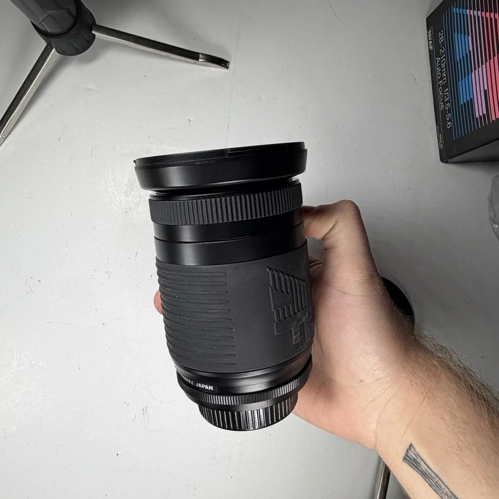 Vivitar 28-210mm f/3.5-5.6 Auto Focus Telephoto Zoom Lens for Nikon Boxed